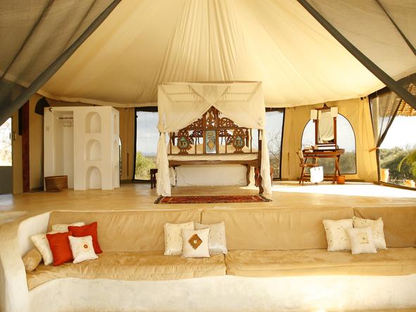 SaSaab Camp - spacious safari tent